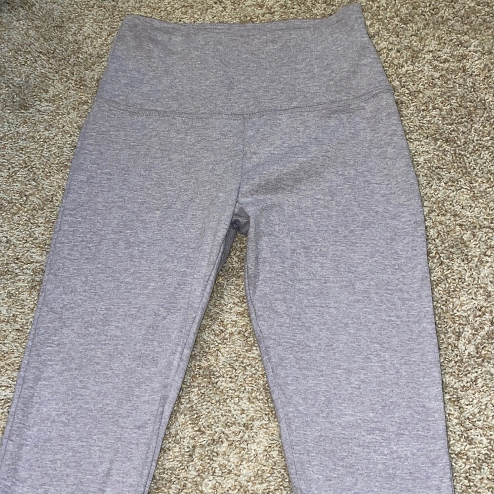 NEVER WORN lavendar leggings